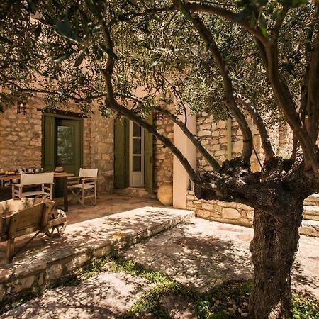 Kyparissia Old Town Lodge With Amazing Sea View Bagian luar foto