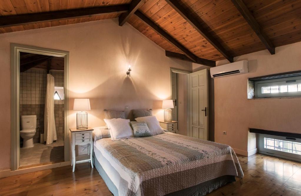 Kyparissia Old Town Lodge With Amazing Sea View Bagian luar foto